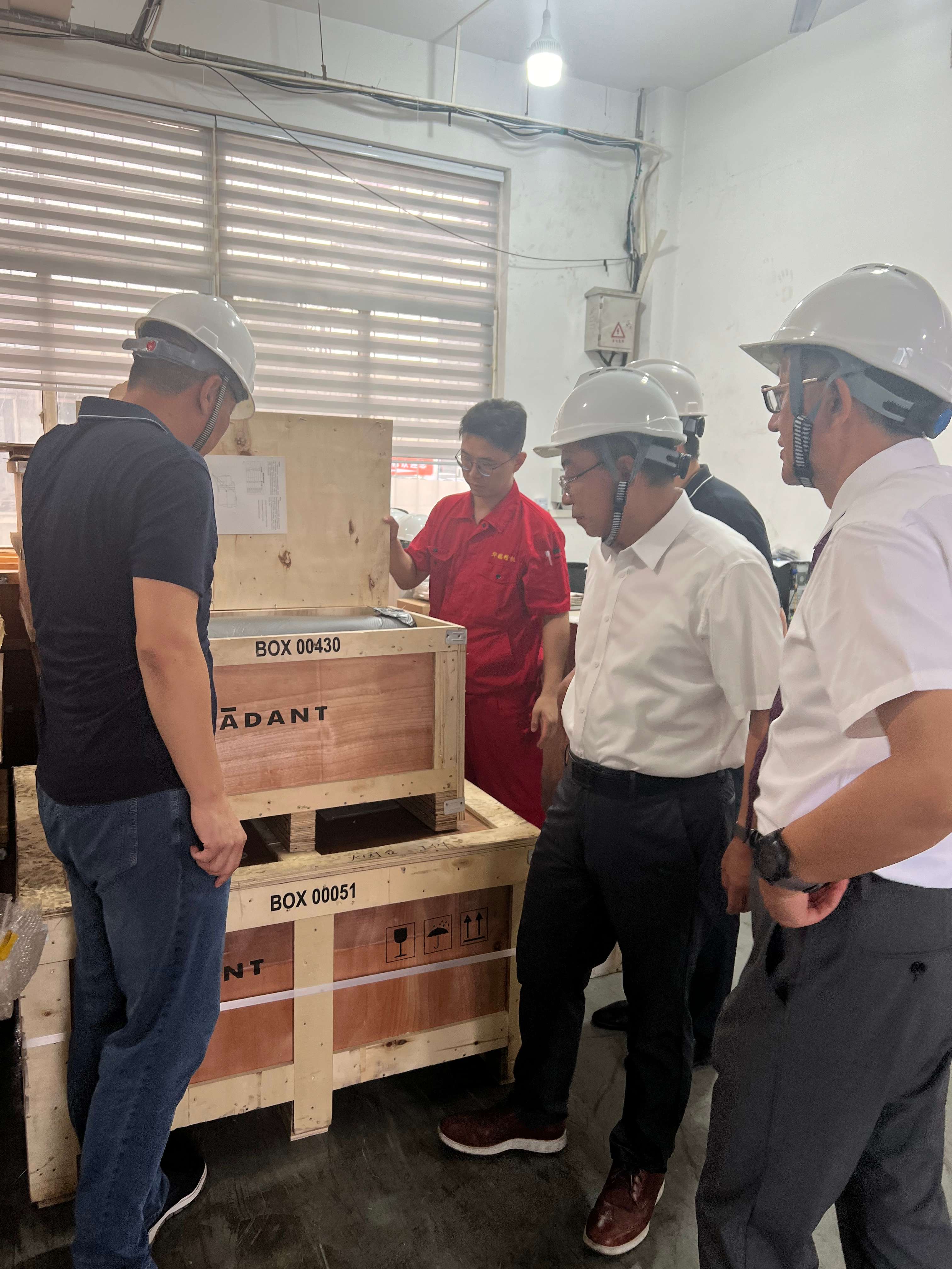 索通发展股份有限公司董事长朗光辉莅临山东华鹏精机股份有限公司参加指导